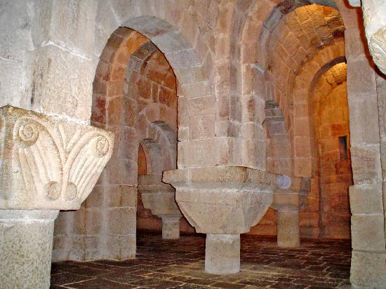 Monasterio de Leyre: vista de la cripta